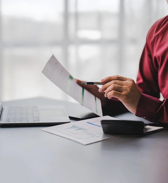 Professional Accountants and Tax Advisors in London discussing dividend tax changes